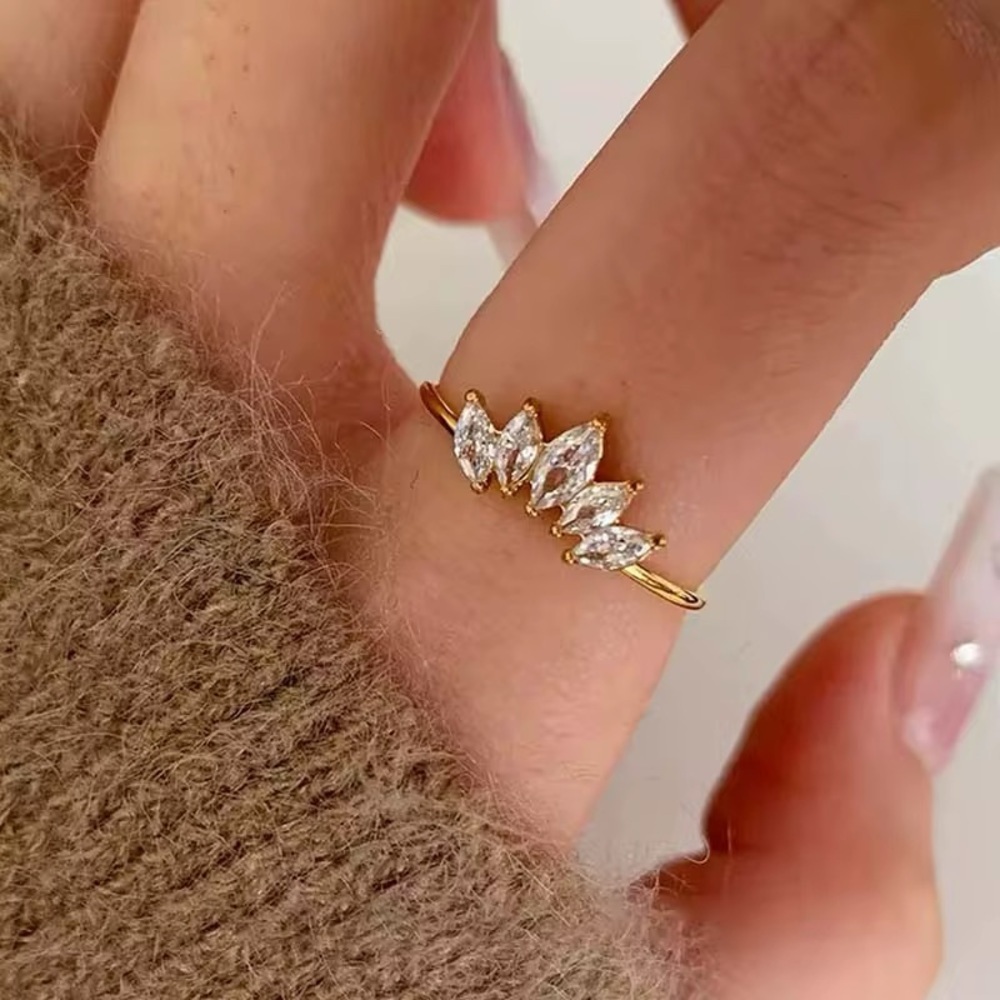 Size 7 | 18K Gold Plated Cubic Zirconia Crown Ring